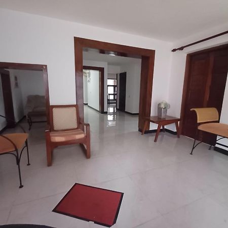 Villa Chenu Dehiwala-Mount Lavinia Εξωτερικό φωτογραφία