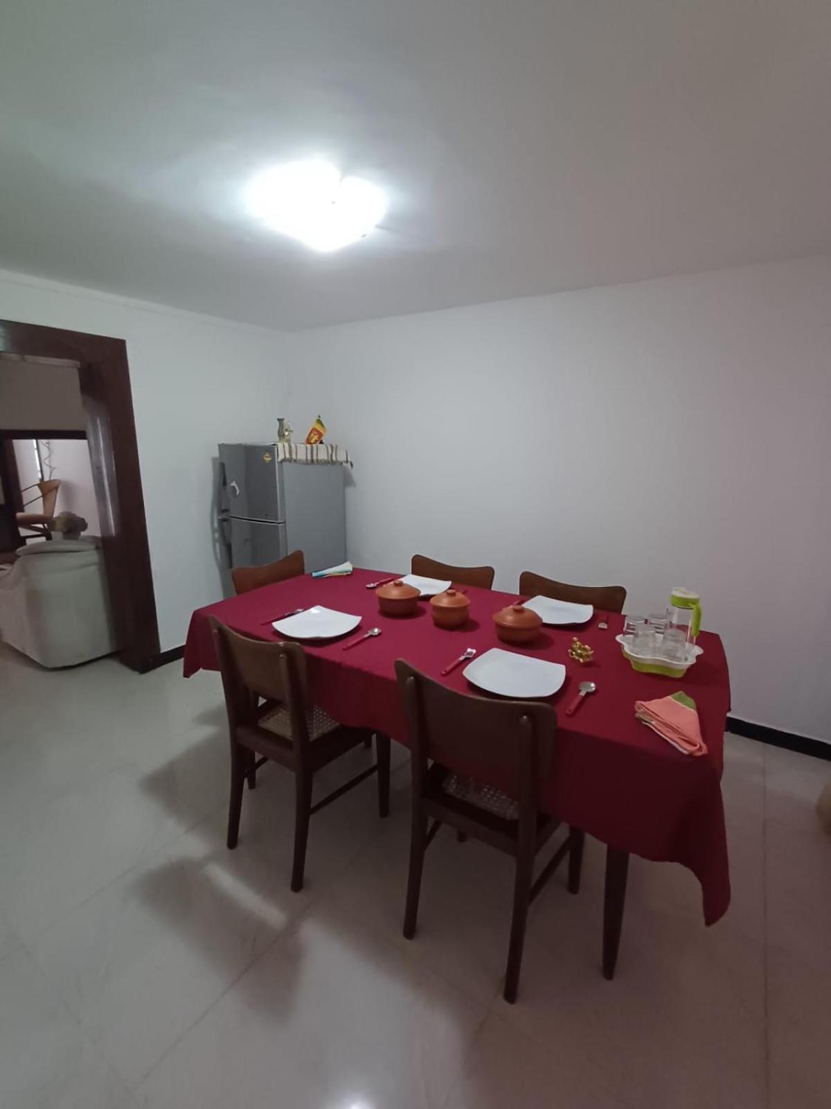 Villa Chenu Dehiwala-Mount Lavinia Εξωτερικό φωτογραφία